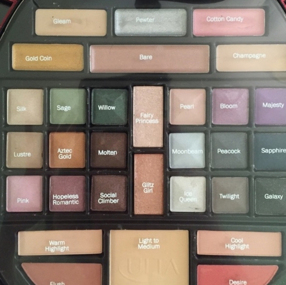 Ulta Beauty 70-Piece Makeup Case - Picture 3 of 10